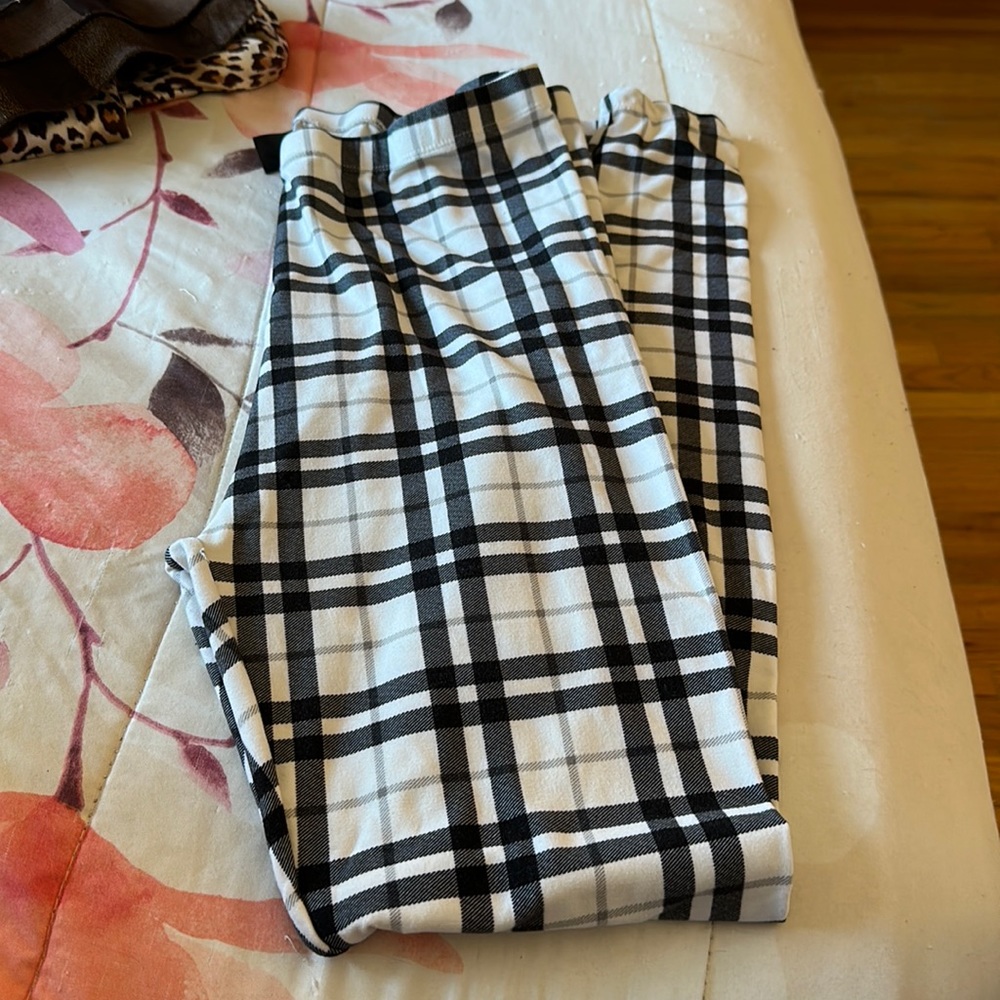 Women’s Plaid Leggings SWS basics Size XL